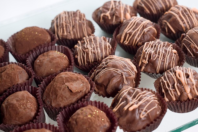 Halloween Party: Spooky Fun with Delicious Treats